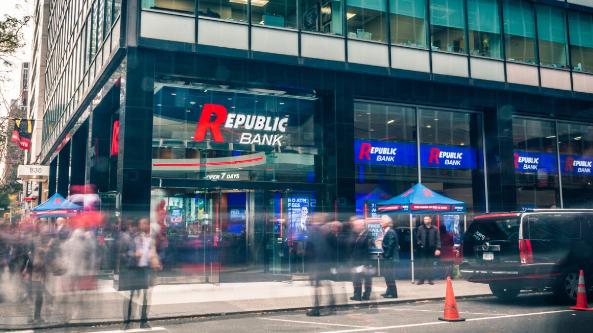 Ngân hàng Republic First đóng cửa tại Mỹ 