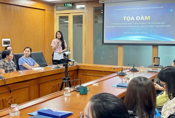 Chi nhánh BHTGVN tại TP. Hà Nội tổ chức tọa đàm “Ứng dụng khoa học công nghệ, chuyển đổi số trong nâng cao năng suất, chất lượng chuyên môn”