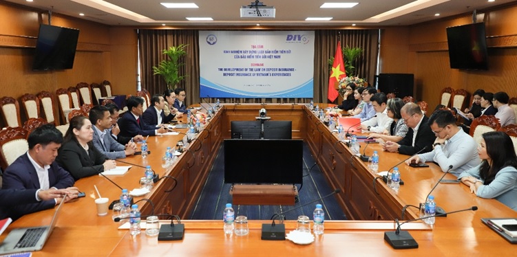 Đoàn công tác Lào thăm và làm việc tại Bảo hiểm tiền gửi Việt Nam