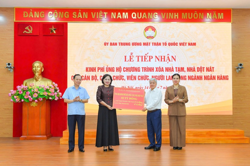 Ngành Ngân hàng chung tay ủng hộ 82 tỉ đồng xóa nhà tạm, nhà dột nát