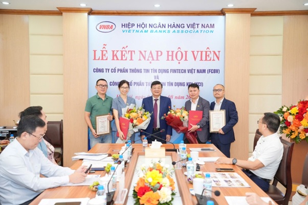 Hiệp hội Ngân hàng Việt Nam kết nạp hai hội viên chính thức