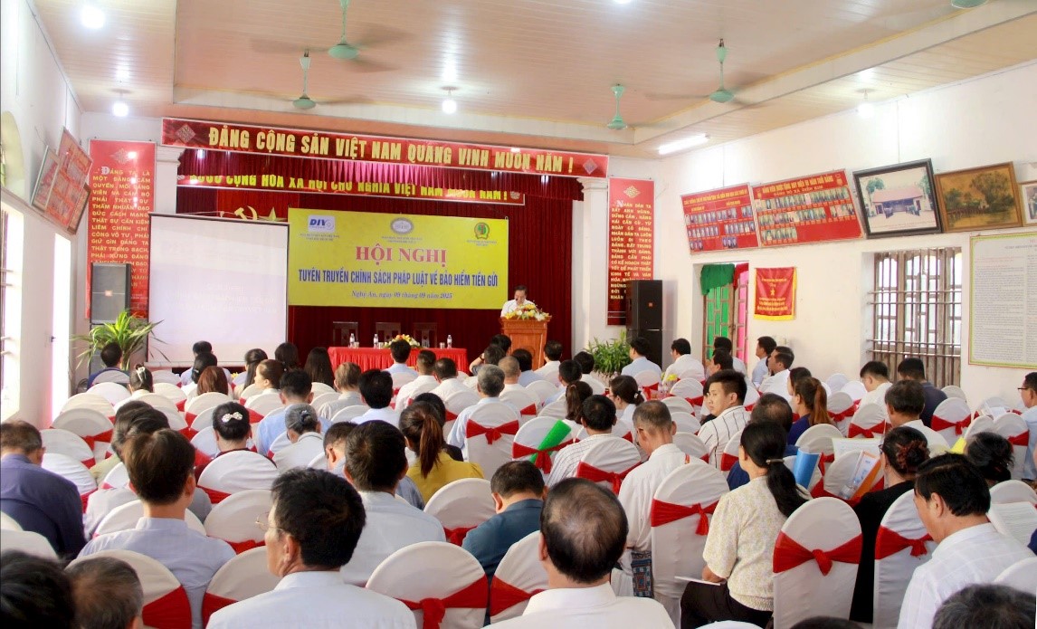 Chi nhánh Bảo hiểm tiền gửi Việt Nam khu vực Bắc Trung Bộ tuyên truyền chính sách bảo hiểm tiền gửi tại xã Hải Châu, tỉnh Nghệ An