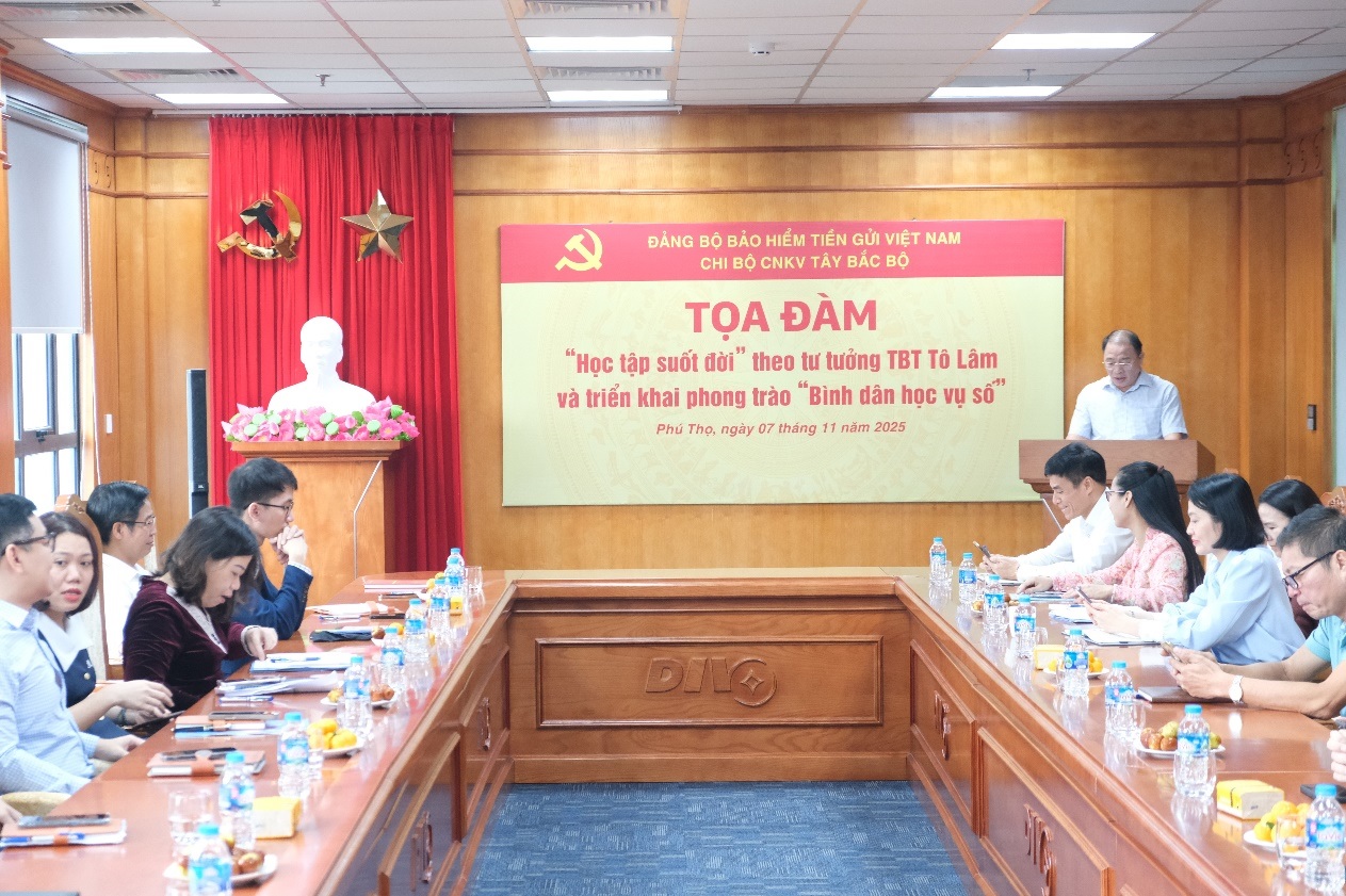 Đổi mới sinh hoạt Chi bộ - Nền tảng thực hiện  hiệu quả Chỉ thị số 50 – CT/TW của Ban bí thư