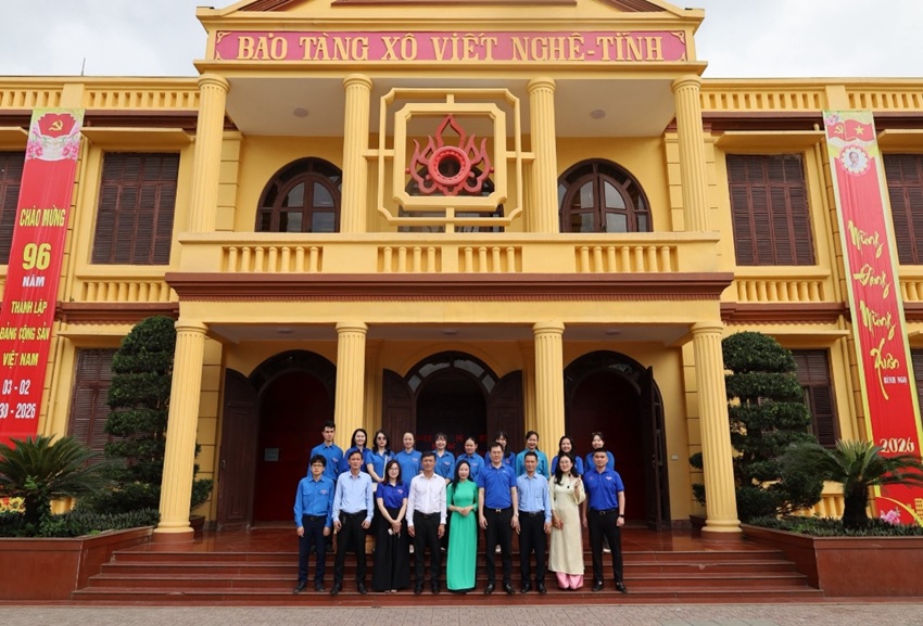 Chi đoàn Chi nhánh BHTGVN khu vực Bắc Trung Bộ tổ chức các hoạt động kỷ niệm 95 năm thành lập Đoàn Thanh niên cộng sản Hồ Chí Minh