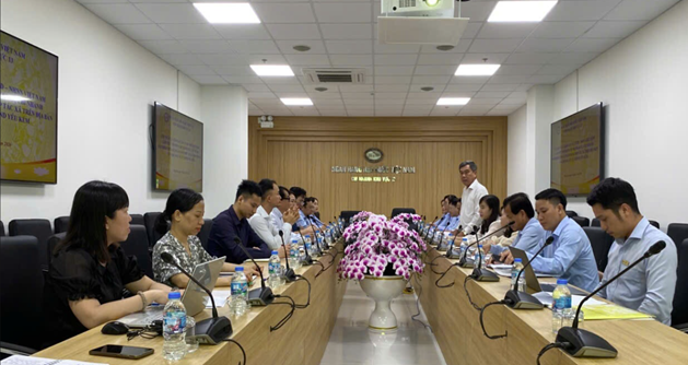 Chi nhánh Bảo hiểm tiền gửi Việt Nam tại thành phố Hồ Chí Minh làm việc với Cục Quản lý, giám sát tổ chức tín dụng về hoạt động của QTDND