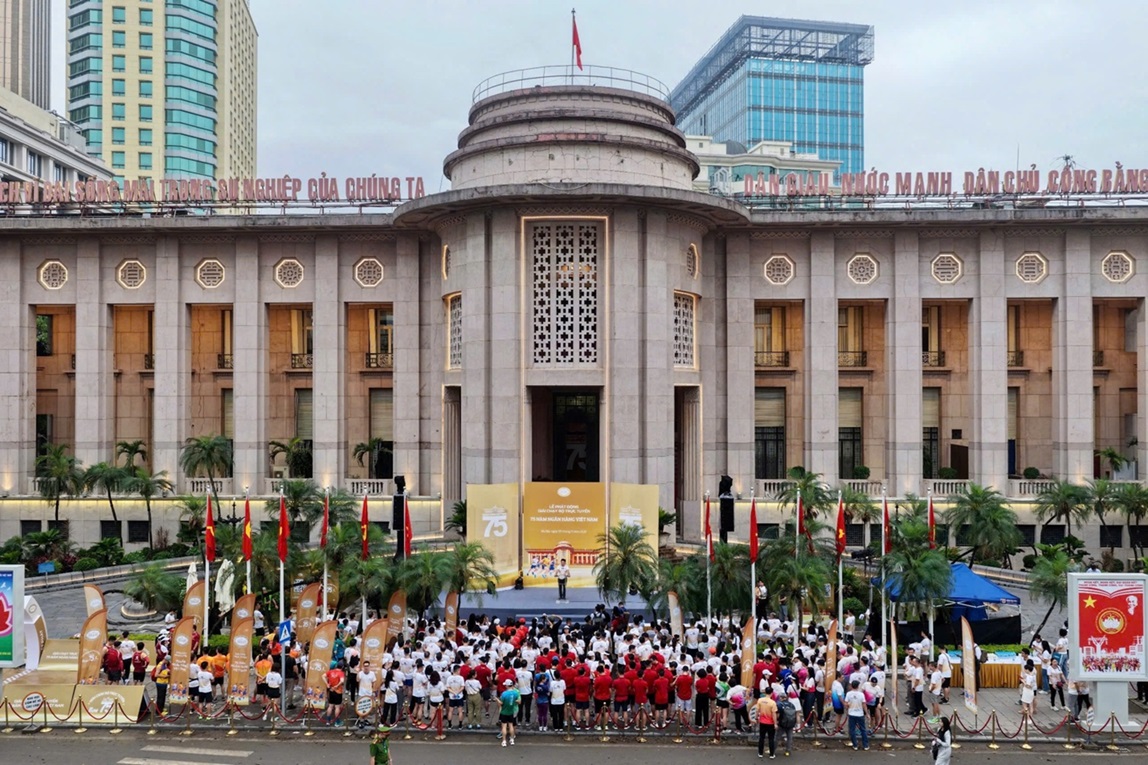 Phát động giải chạy bộ trực tuyến kỷ niệm "75 năm Ngân hàng Việt Nam"